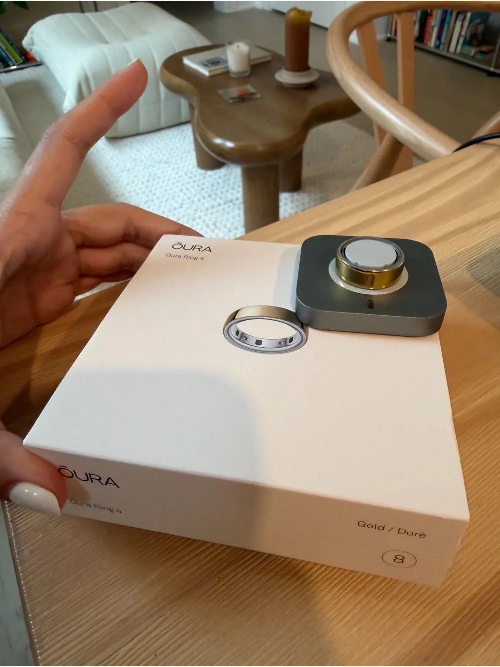 Oura Ring 4 in size 8 and in gold